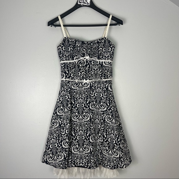 Y2K Black & White Dress - Picture 4 of 6